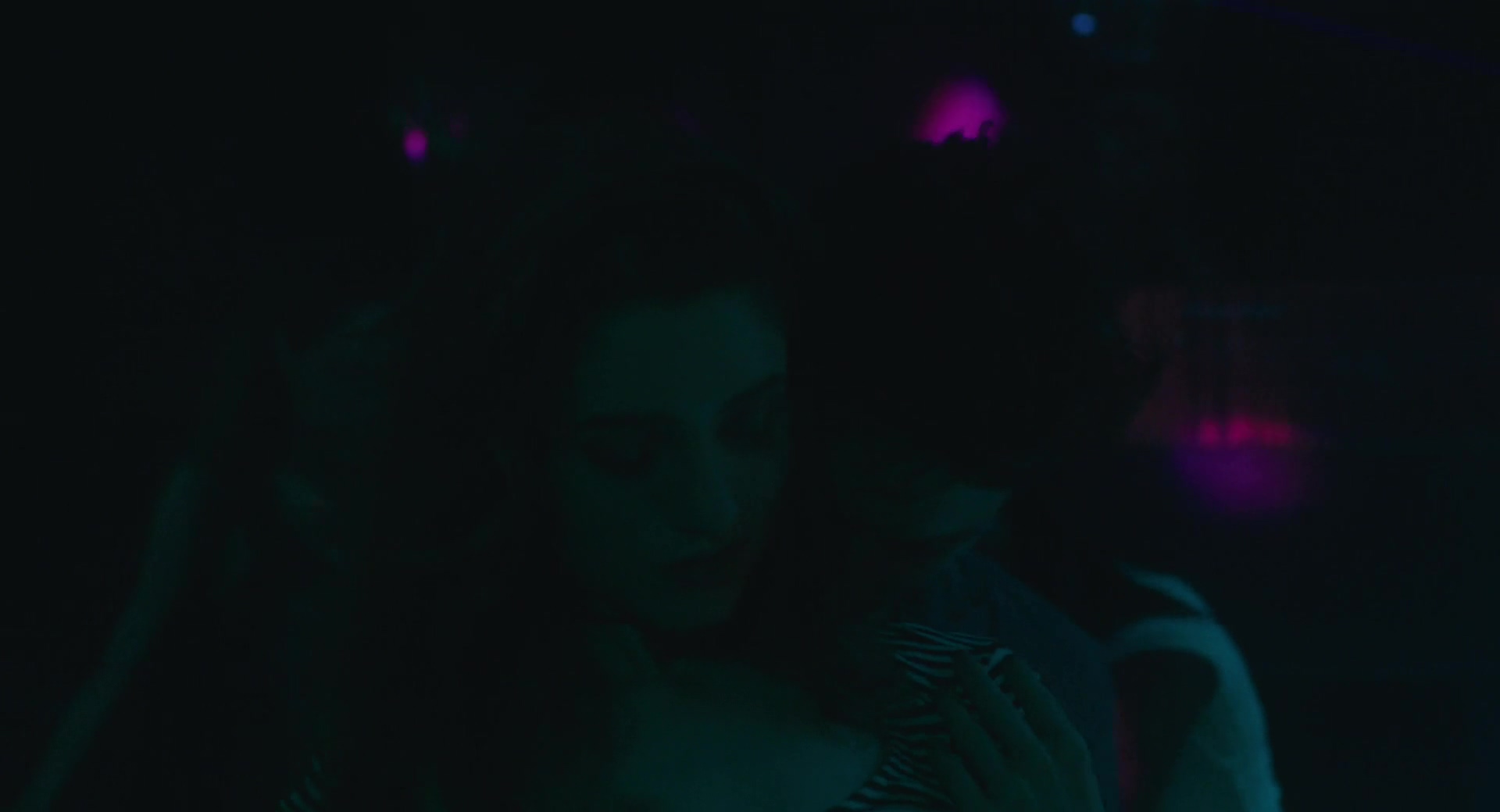 NDF-LNSM052.jpg NDF-LNSM052.jpg
